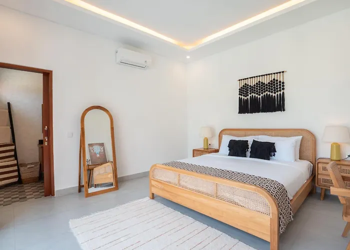 Cliffhouse Umalas *